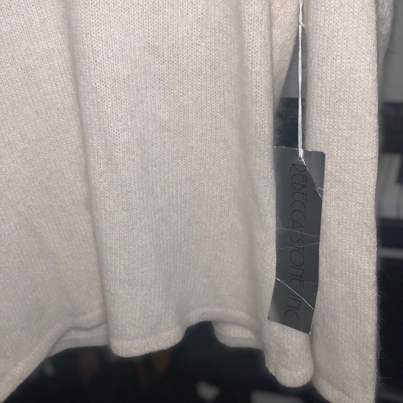 Rebecca stone sweater NWTs - Picture 3 of 3